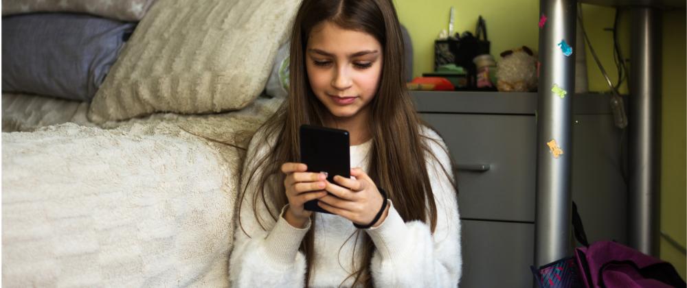 Educating pupils on online safety: Love Island contestant receives MBE